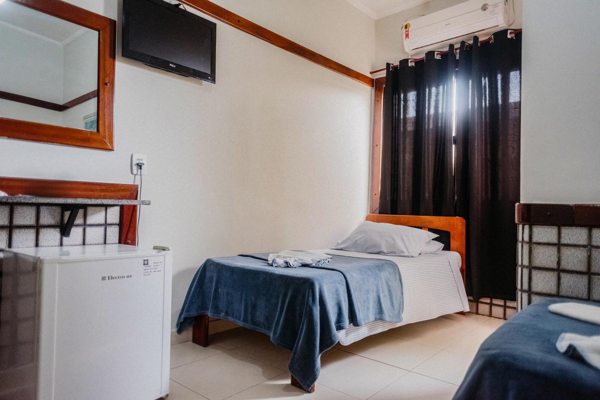Hotel Sao Charbel อูบาตูบา ภายนอก รูปภาพ